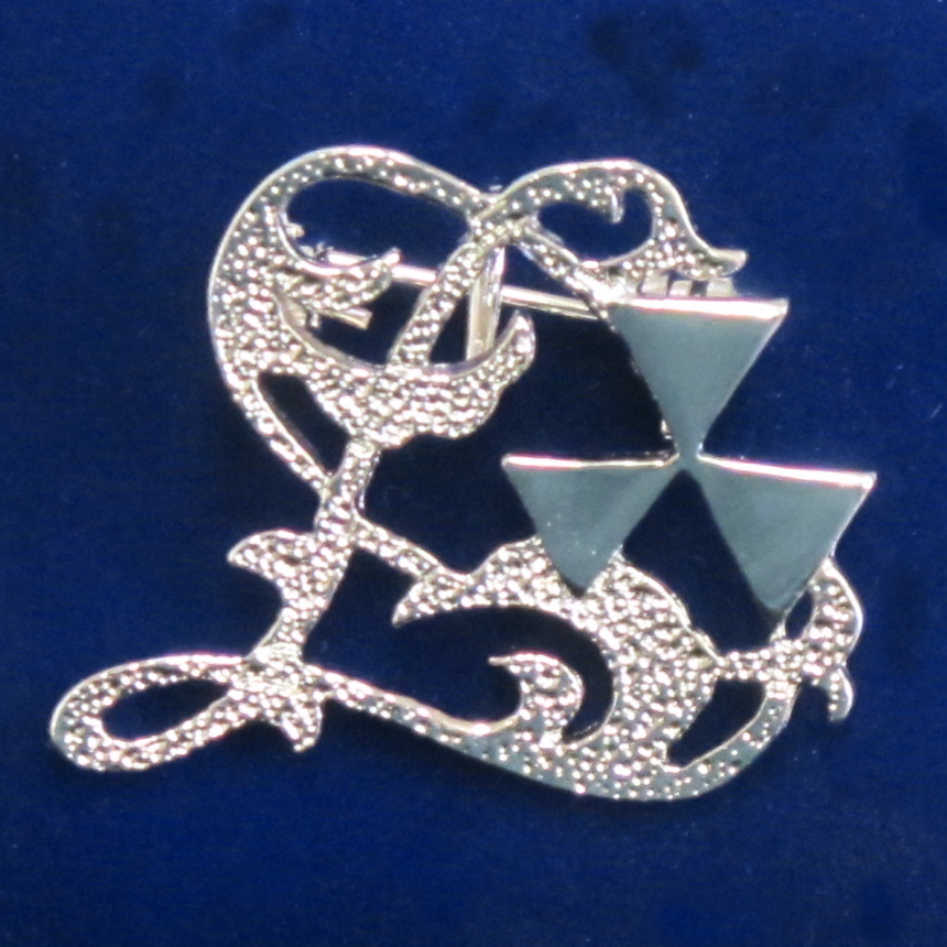 エンブレムブローチ 銀